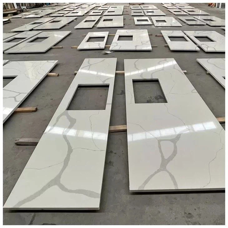 quartz that looks like calacatta gold marble